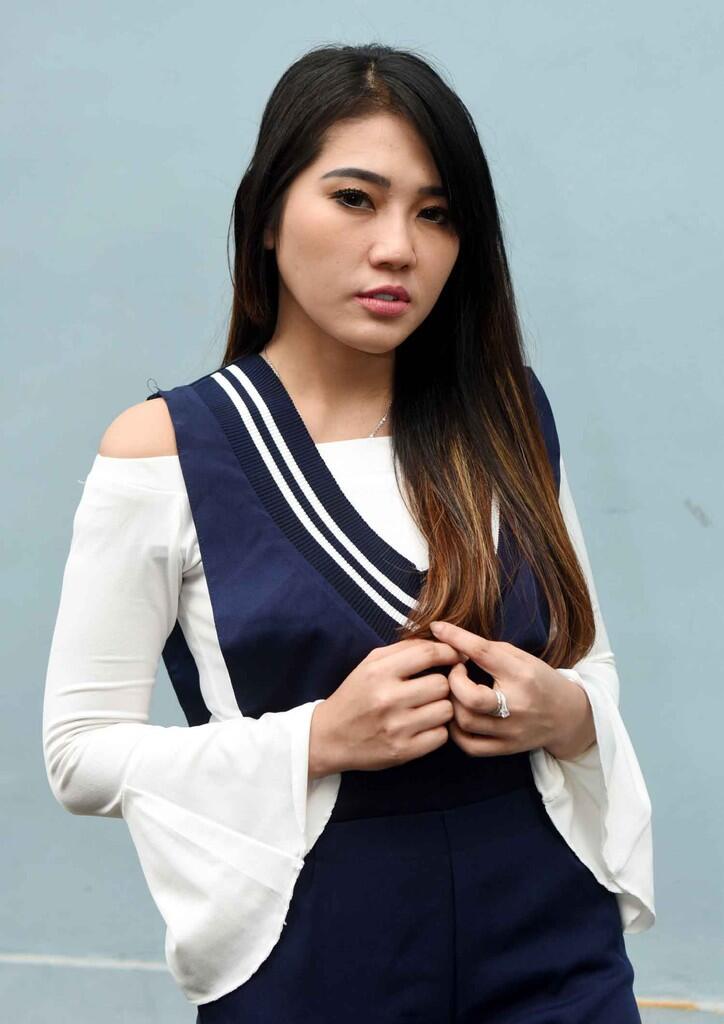 Via Vallen, Si imut yang singkirin Ayu Ting Ting