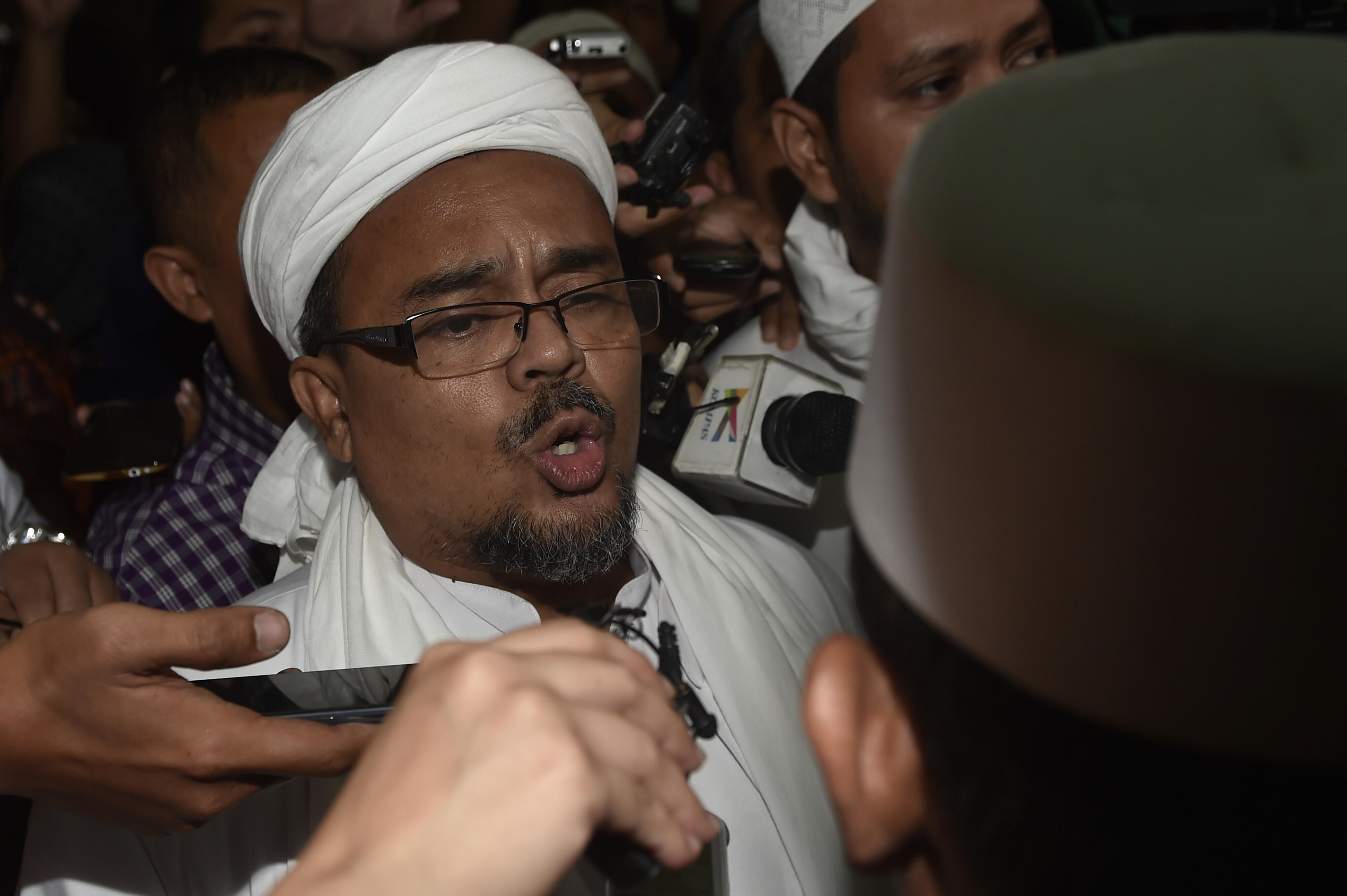 Polda Metro Resmi Terbitkan Surat Perintah Penangkapan Rizieq