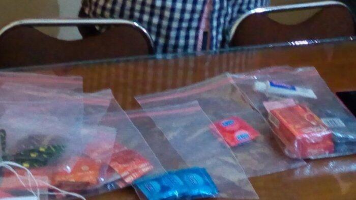 Begini Cara Kerja Muncikari Jajakan PSK Lewat SENSOR