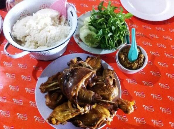 10 Kuliner Ayam di Jogja yang Wajib Dicoba Untuk Berbuka Puasa.