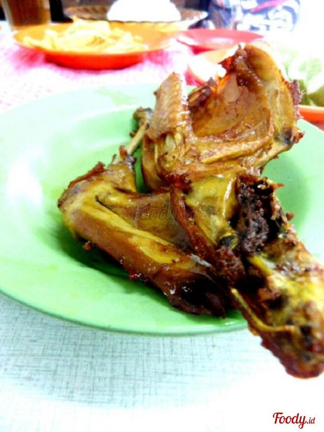 11 Ayam Goreng Maknyus di Jakarta, Cocok Untuk Reverensi Berbuka Puasa.
