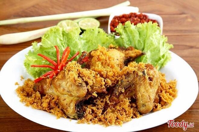 11 Ayam Goreng Maknyus di Jakarta, Cocok Untuk Reverensi Berbuka Puasa.