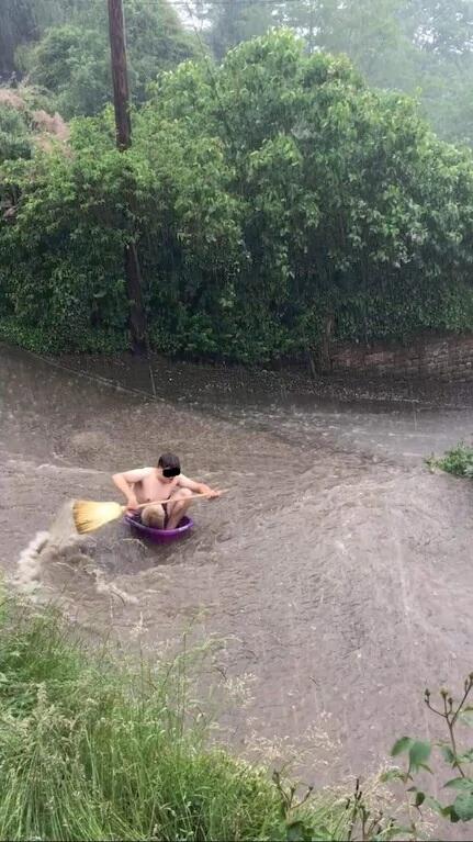 Mereka Yang Pandai Memanfaatkan Situasi Buruk