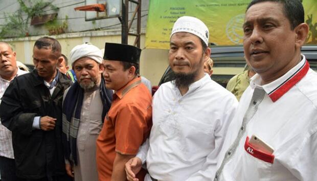 Dinilai Mengkriminalisasi Ulama, Alumni 212: Jokowi Harus Mundur