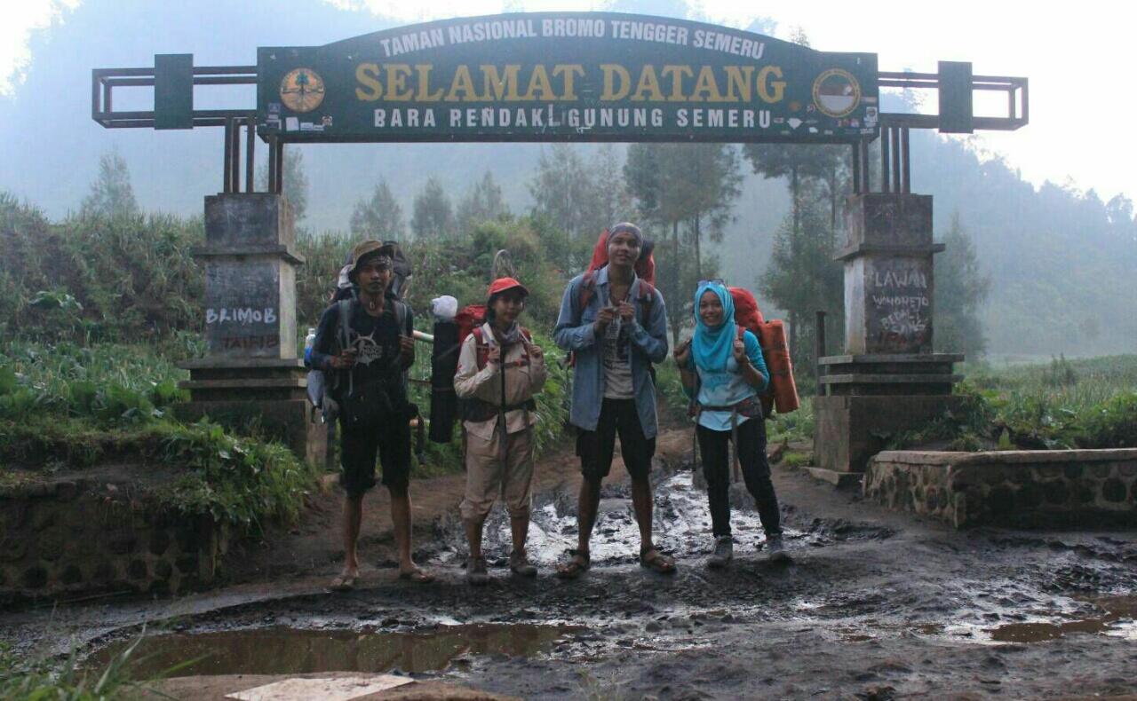 Dua Wanita di Semeru, 19-21 Mei 2017