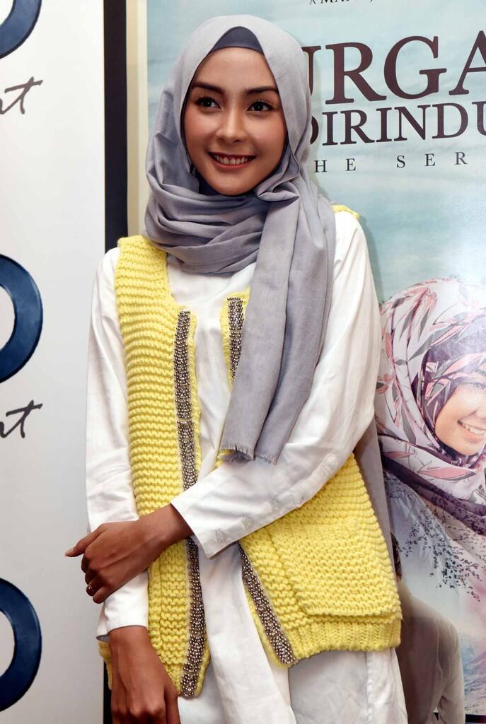 Adem Beneeerr Liat Foto Mellya Baskarani