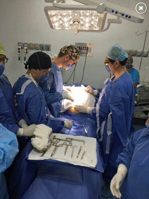 Kumpulan Foto ini tunjukan proses operasi kista sebesar 33 kg, menegangkan!