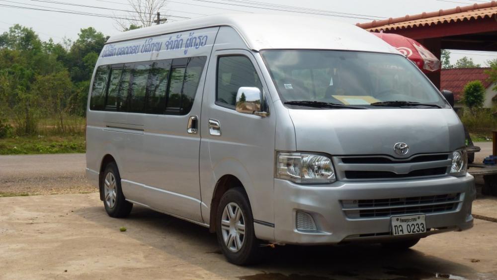 VANG VIENG, SUGUHAN ALAM YANG AKAN MEMBUATMU MELIRIK LAOS SEBAGAI TUJUAN BERPETUALANG