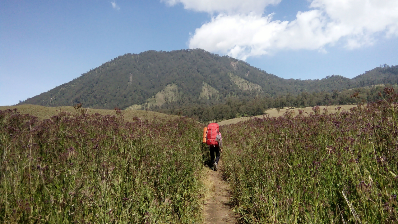 Dua Wanita di Semeru, 19-21 Mei 2017