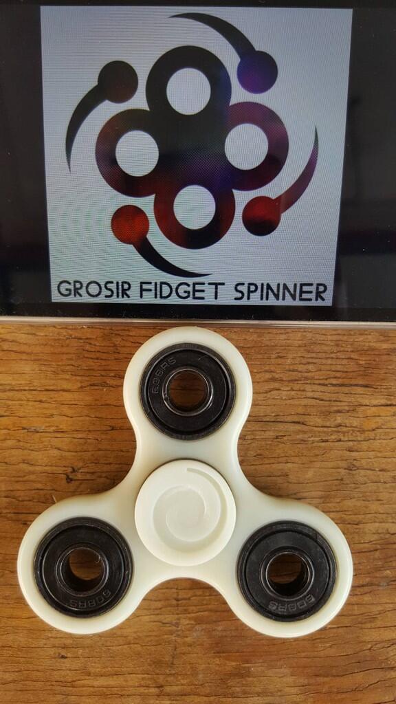 terjual jual fidget spinner glow in the premium terjual jual fidget spinner glow in the premium