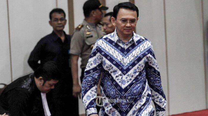 Ahok Menulis Satu Lembar Setiap Hari Selama Berada di Tahanan