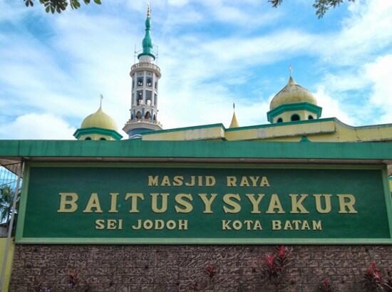 6 Masjid di Indonesia yang Miliki Cerita Mistis dan Dikeramatkan