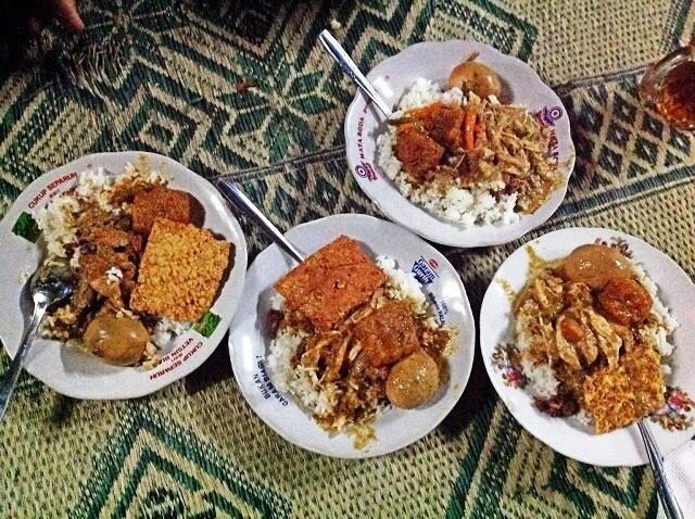 Bertualang dengan 10 Kuliner Tengah Malam di Jogja, Cocok Untuk Bekal Sahur!