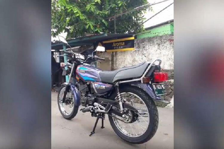 Kisah Sekelompok Pemuda Memoles RX King &quot;Butut&quot; Pengemudi Ojek