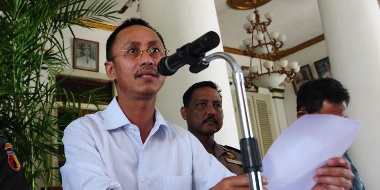 Korupsi Raskin, Dua Kepala Desa Dipecat