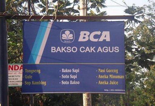 Warung Jajanan Unik ini Bikin Kamu Kenyang Sekaligus Ngakak