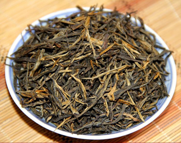 Wow! Mahasiswa Ini Ciptakan Teh Dari Bunga Pinus