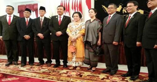 Jokowi Lantik Megawati Jadi Pengarah Unit Kerja Presiden Pembinaan Ideologi Pancasila