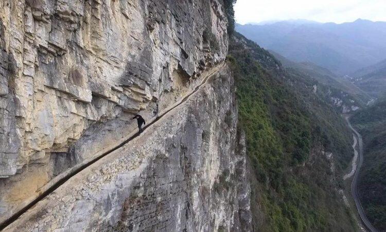 Pria Ini Gali Gunung Selama 36 tahun! Alasannya Bakal Sentuh Hatimu