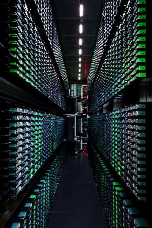 Nih Dia Alat Tempur nya Google