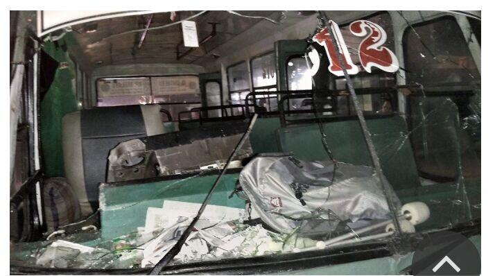 serang Sekelompok Orang, Bus The Jak Mania Rusak Parah