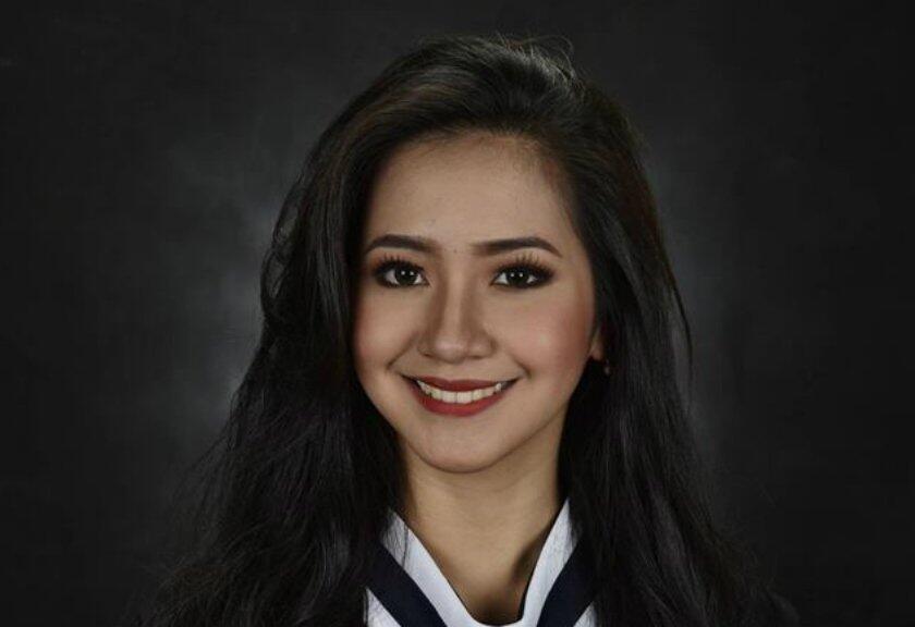 Wow, Gadis Cantik Ini Raih Tiga Gelar Sarjana Hanya dalam 5 Tahun
