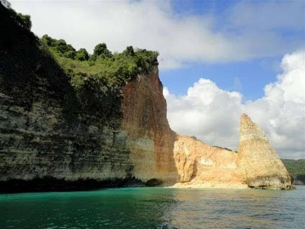 5 Tempat Paling Angker di Jawa Timur yang Bakal Bikin Kamu Merinding
