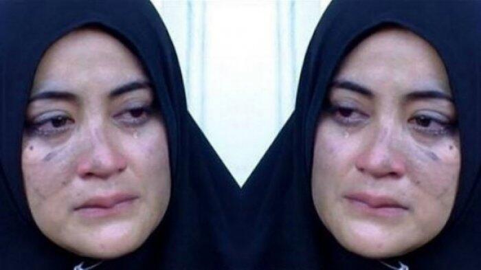 Pulang dari Umrah dan Dapat Bisikan Gaib,Ummi Pipik Kini Sulit Dikenali