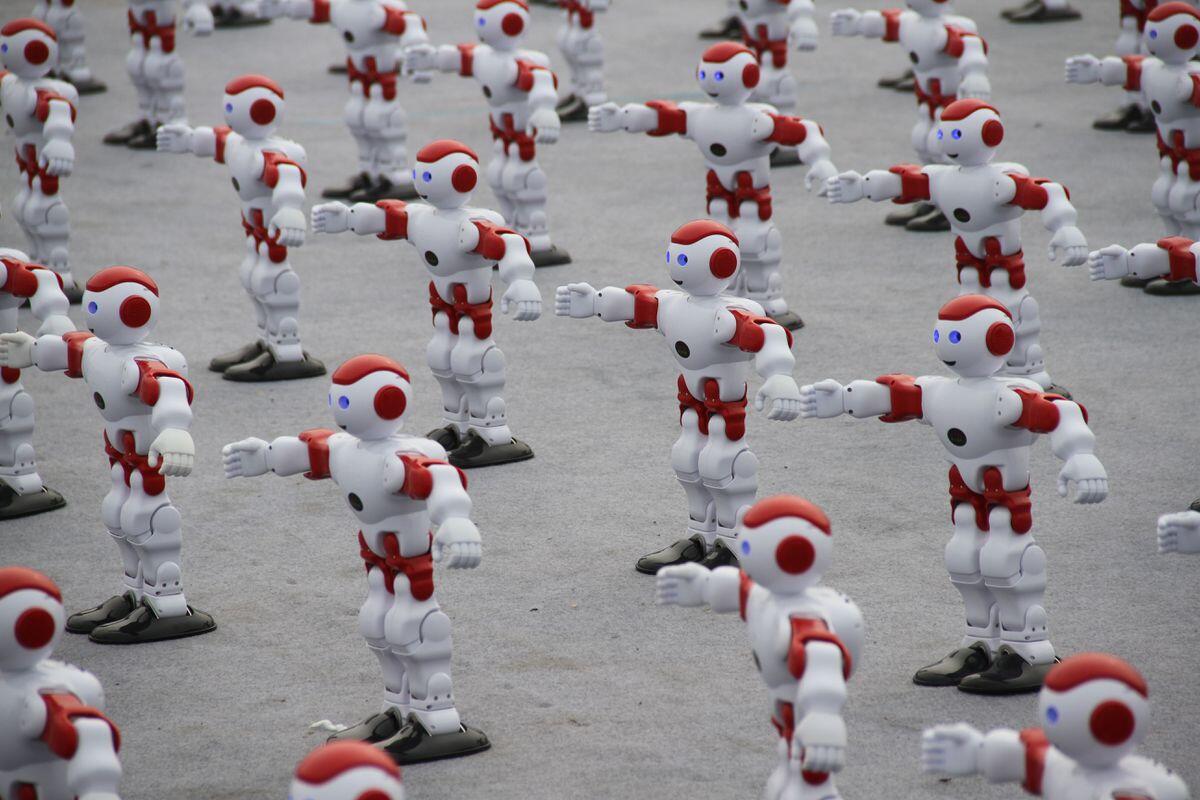 Tarian Seribuan Robot di China Diganjar Rekor Dunia