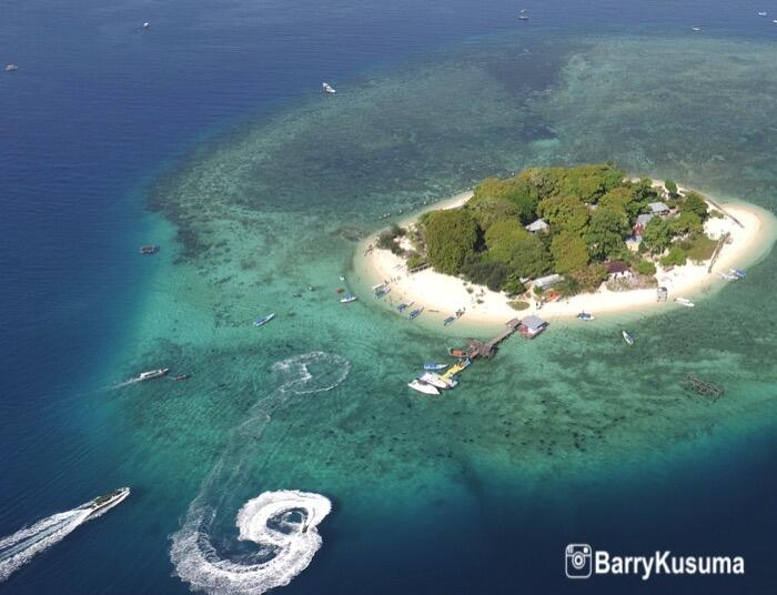 Samalona Pulau Cantik di Kota Makassar.