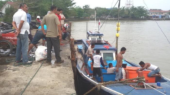 Tim Gabungan Selamatkan Nelayan yang Terapung di Laut Tapaktuan saat Memancing