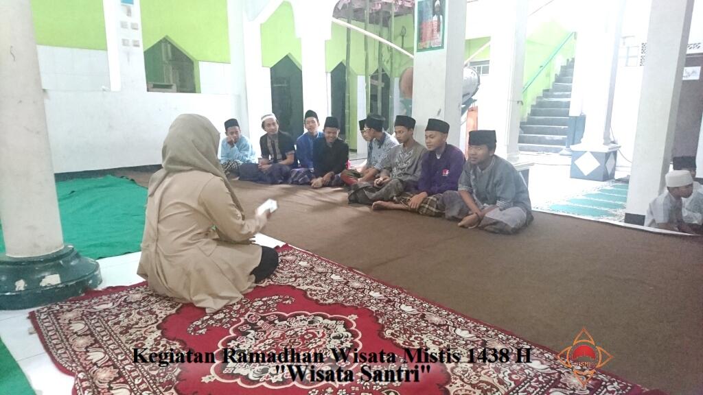 &#91;FR&#93; Berbagi kebahagian di Bulan Ramadhan &quot;Wisata Santri&quot; // @wisatamistis