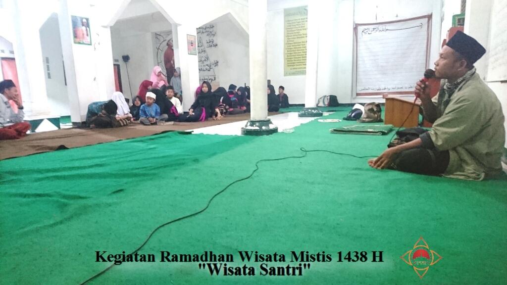 &#91;FR&#93; Berbagi kebahagian di Bulan Ramadhan &quot;Wisata Santri&quot; // @wisatamistis