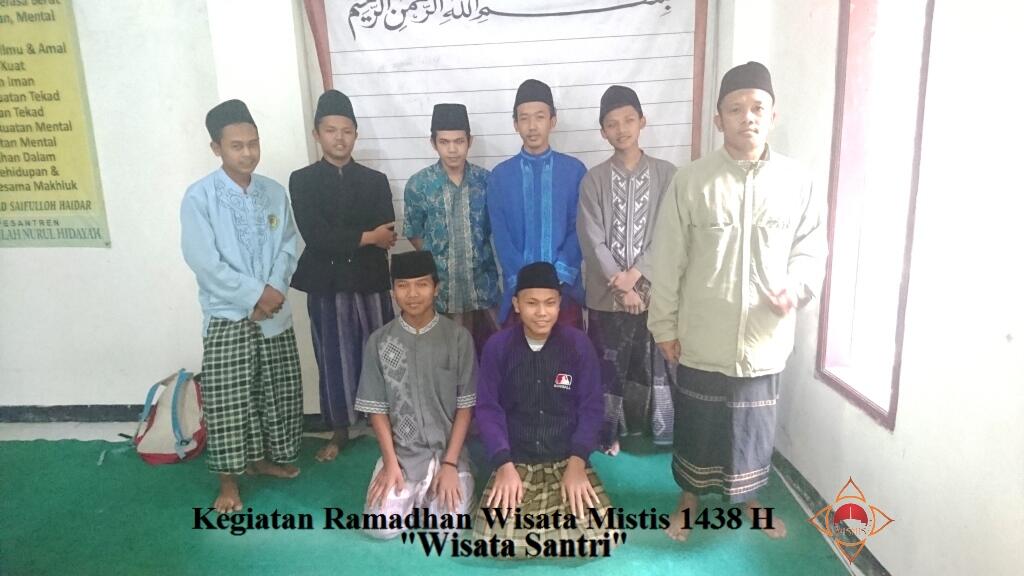 &#91;FR&#93; Berbagi kebahagian di Bulan Ramadhan &quot;Wisata Santri&quot; // @wisatamistis