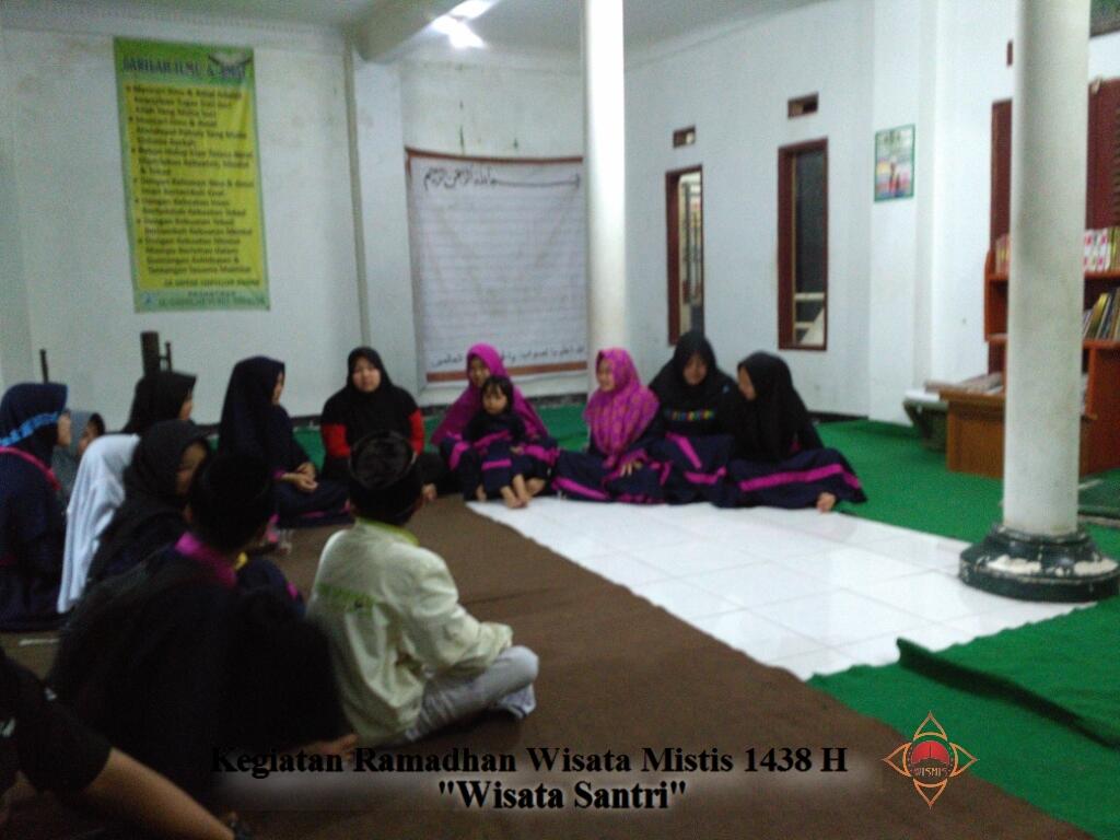 &#91;FR&#93; Berbagi kebahagian di Bulan Ramadhan &quot;Wisata Santri&quot; // @wisatamistis