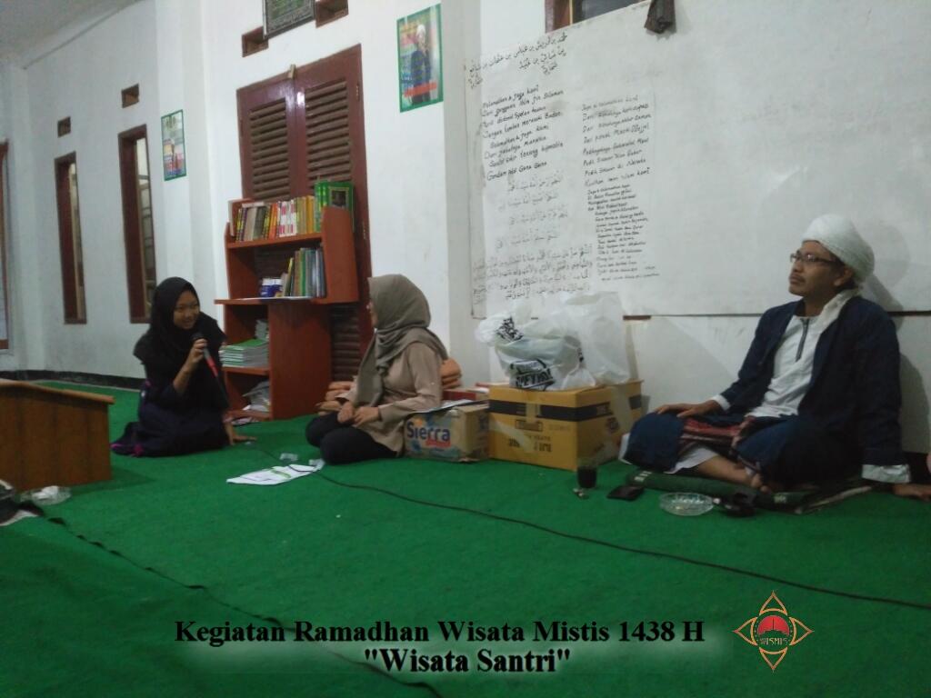 &#91;FR&#93; Berbagi kebahagian di Bulan Ramadhan &quot;Wisata Santri&quot; // @wisatamistis