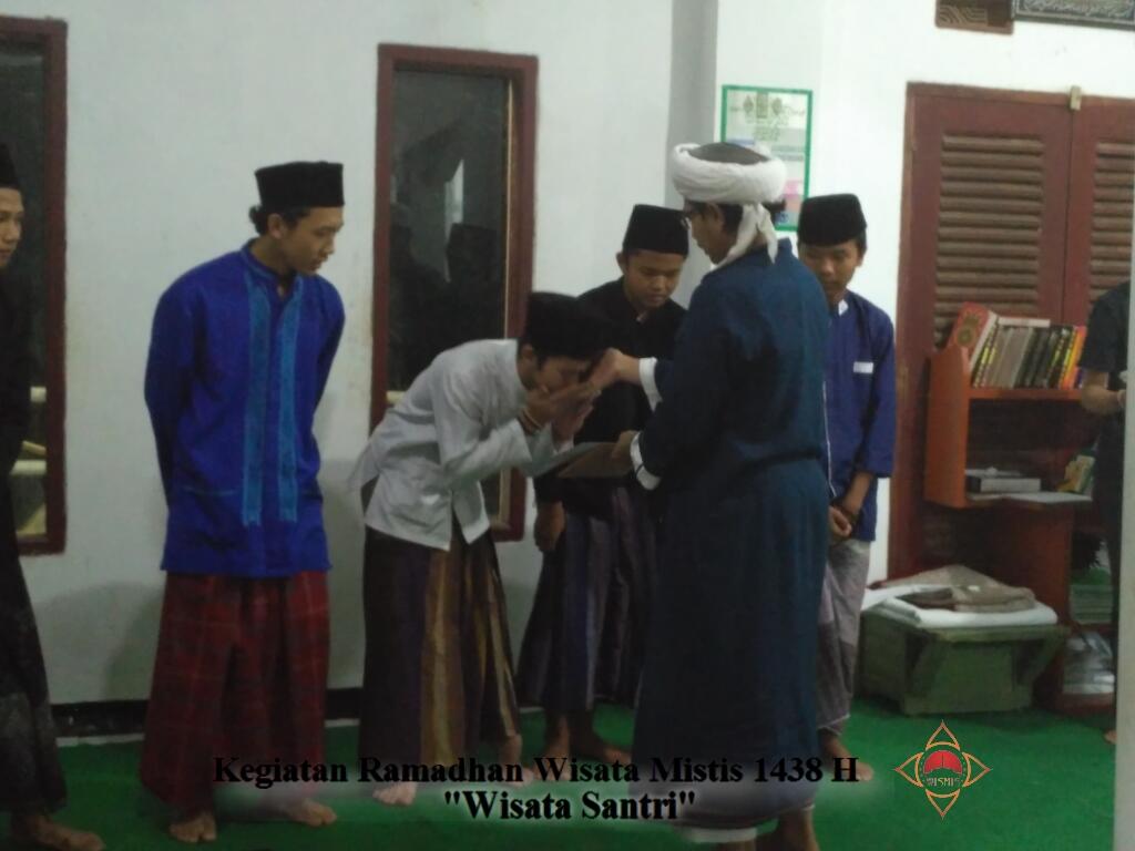 &#91;FR&#93; Berbagi kebahagian di Bulan Ramadhan &quot;Wisata Santri&quot; // @wisatamistis