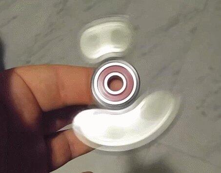 5 Fakta Tentang Fidget Spinner yang Mungkin Belum Kamu Ketahui!