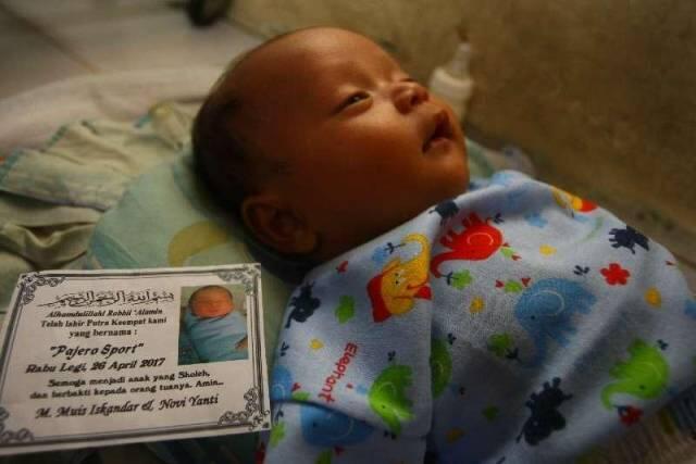 Wajib Baca!! Bayi Ini Di Cari Pihak Mitsubishi Karena Namanya Yang Unik
