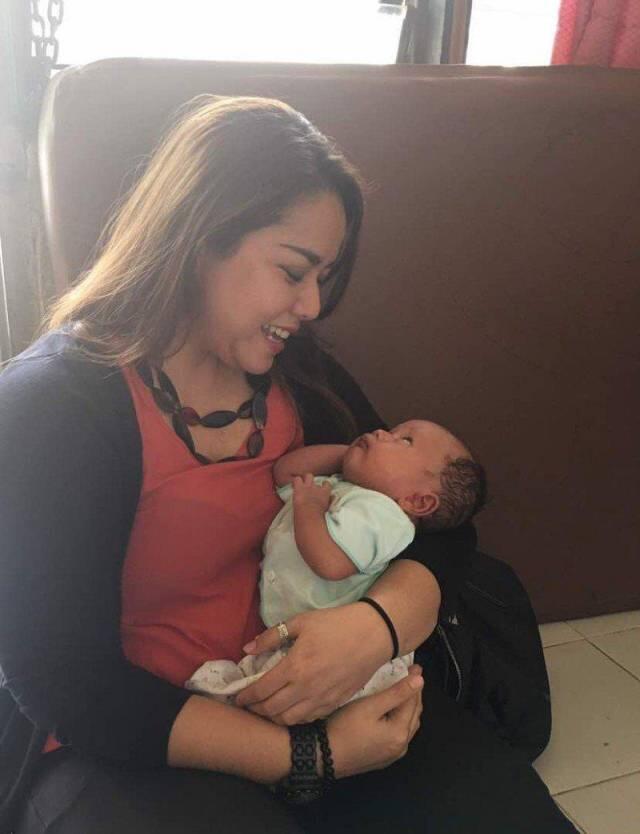 Wajib Baca!! Bayi Ini Di Cari Pihak Mitsubishi Karena Namanya Yang Unik
