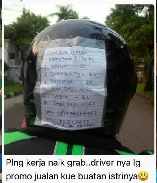 Tulisan di Helm Ojek Ini Tak Disangka Tapi Bikin Trenyuh!