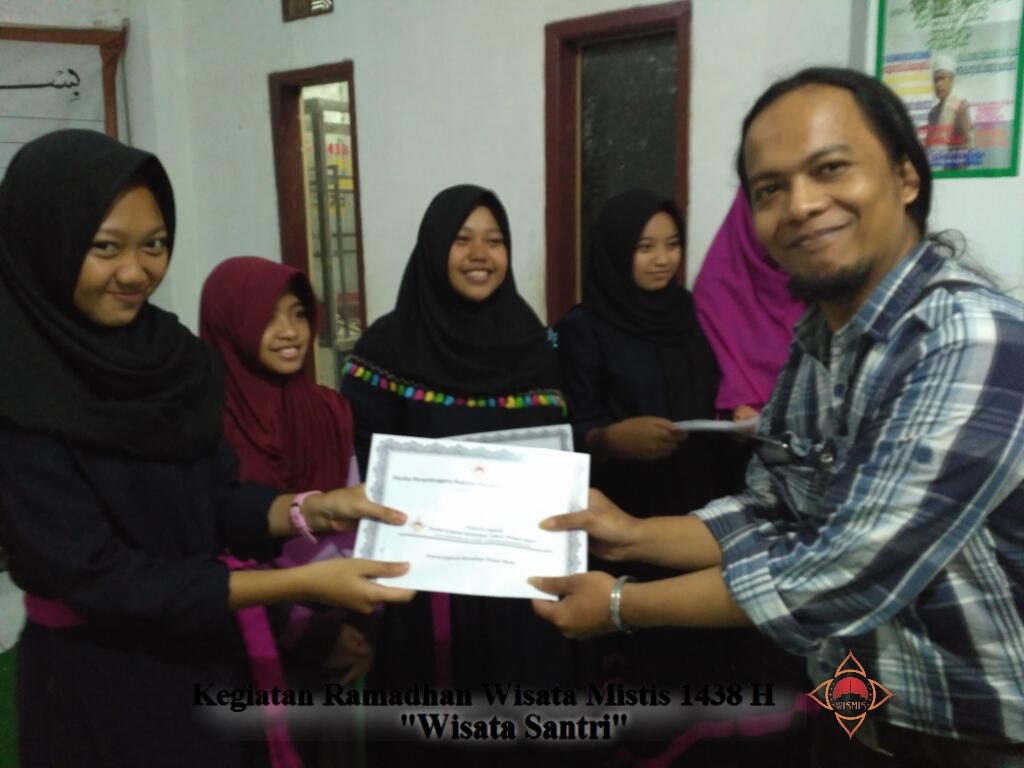 &#91;FR&#93; Berbagi kebahagian di Bulan Ramadhan &quot;Wisata Santri&quot; // @wisatamistis