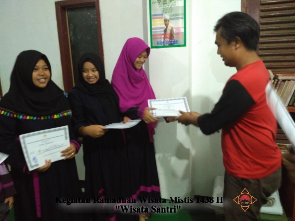 &#91;FR&#93; Berbagi kebahagian di Bulan Ramadhan &quot;Wisata Santri&quot; // @wisatamistis