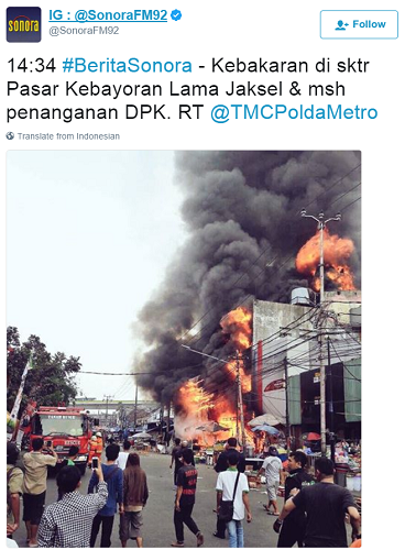 Api Membara dari Ruko yang Terbakar di Kebayoran Lama