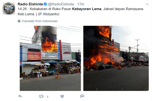 Api Membara dari Ruko yang Terbakar di Kebayoran Lama