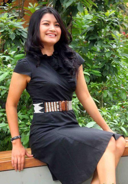 Bidadari Presenter Indonesia Dijamin Bikin Ademmmm