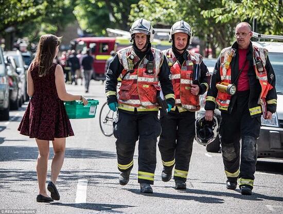 (FOTO) Kebakaran Hebat Melanda Apartemen di London