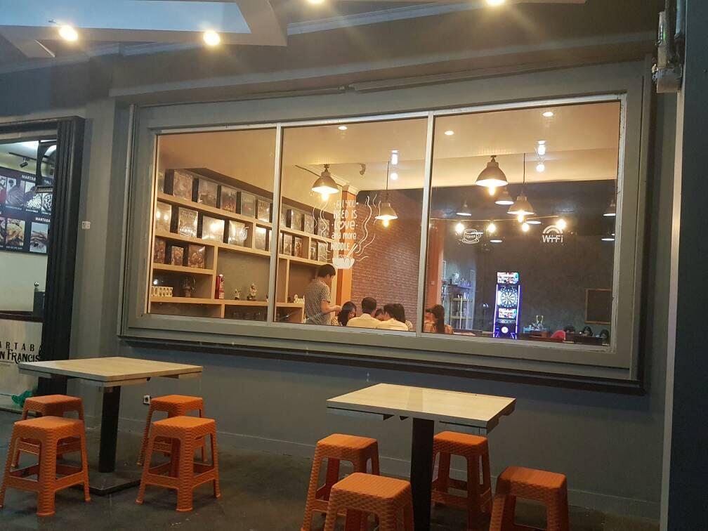 DIbutuhkan Tenaga Kerja: Chef dan Waiter di Minions &amp; Co. Cafe (BSD - Serpong)