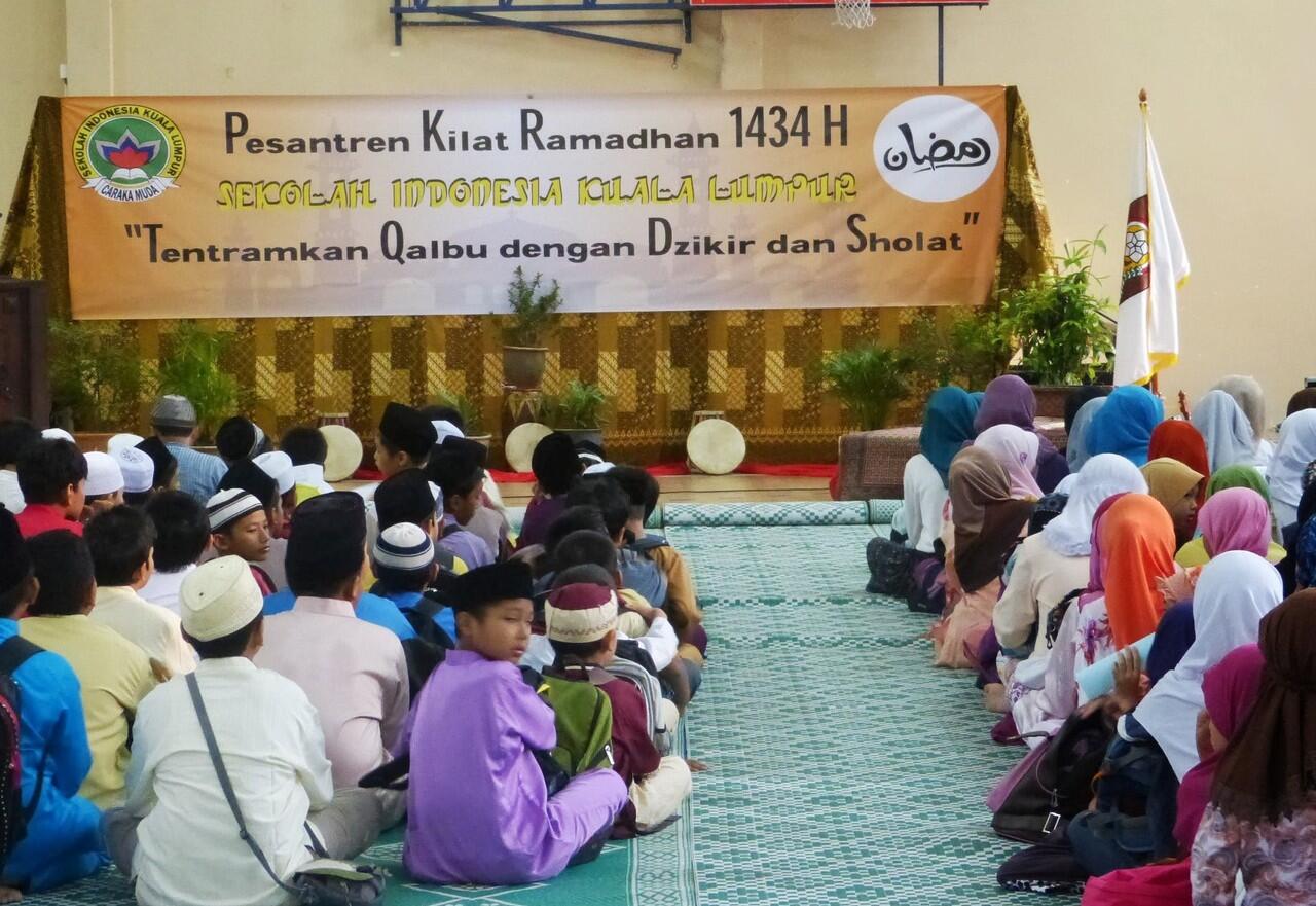 Asal Usul Kata dan Tradisi Ngabuburit