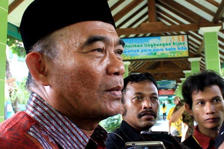 Soal &quot;Full Day School&quot;, Mendikbud Sebut Madrasah Diniyah Akan Ditarik ke Sekolah Form